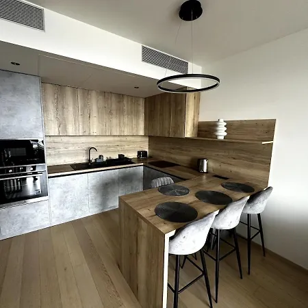 Stylish 17Th-Floor View Apt ברטיסלאבה